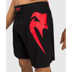 Short Venum light 5.0 noir rouge 1