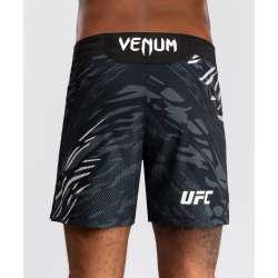 UFC fusion Venum authentic fight night shorts noir blanc 4